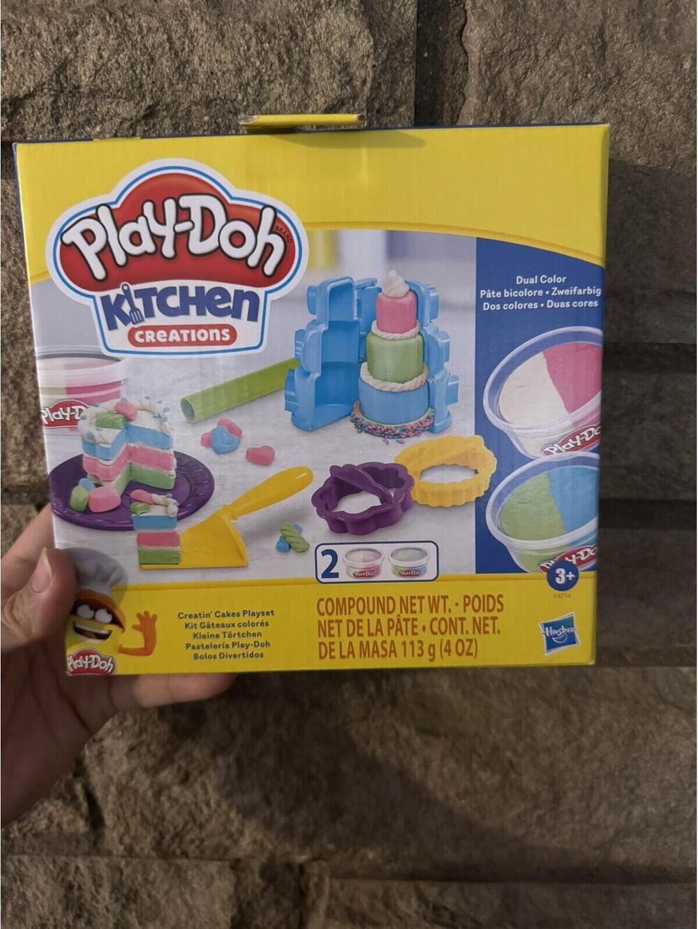 Play-Doh Kitchen Creations Craftin Cakes Playset